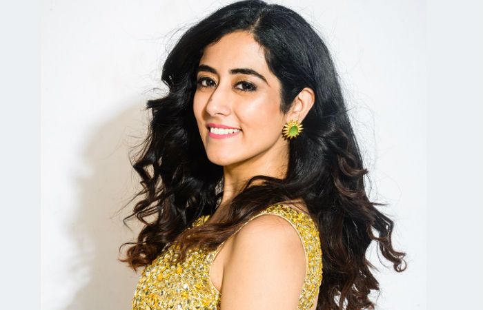 Jonita Gandhi Age Bio Wiki Family Body Stats Dating Career Facts She has a brother named mandeep gandhi. jonita gandhi age bio wiki family