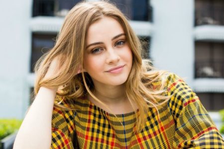 Josephine Langford Age Bio Wiki Height Dating Facts