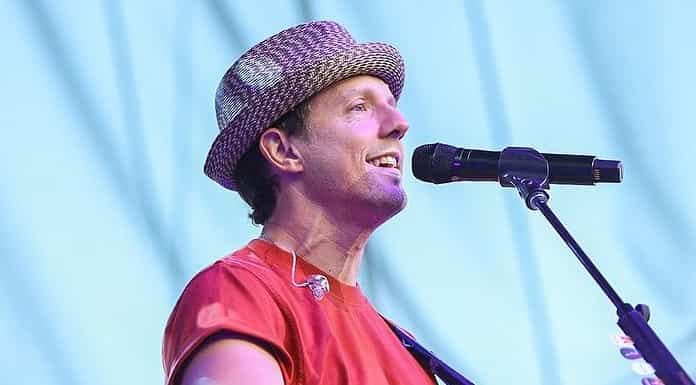 Jason Mraz Bio, Wiki, Height, Age, Family, Albums, Wife, Net Worth